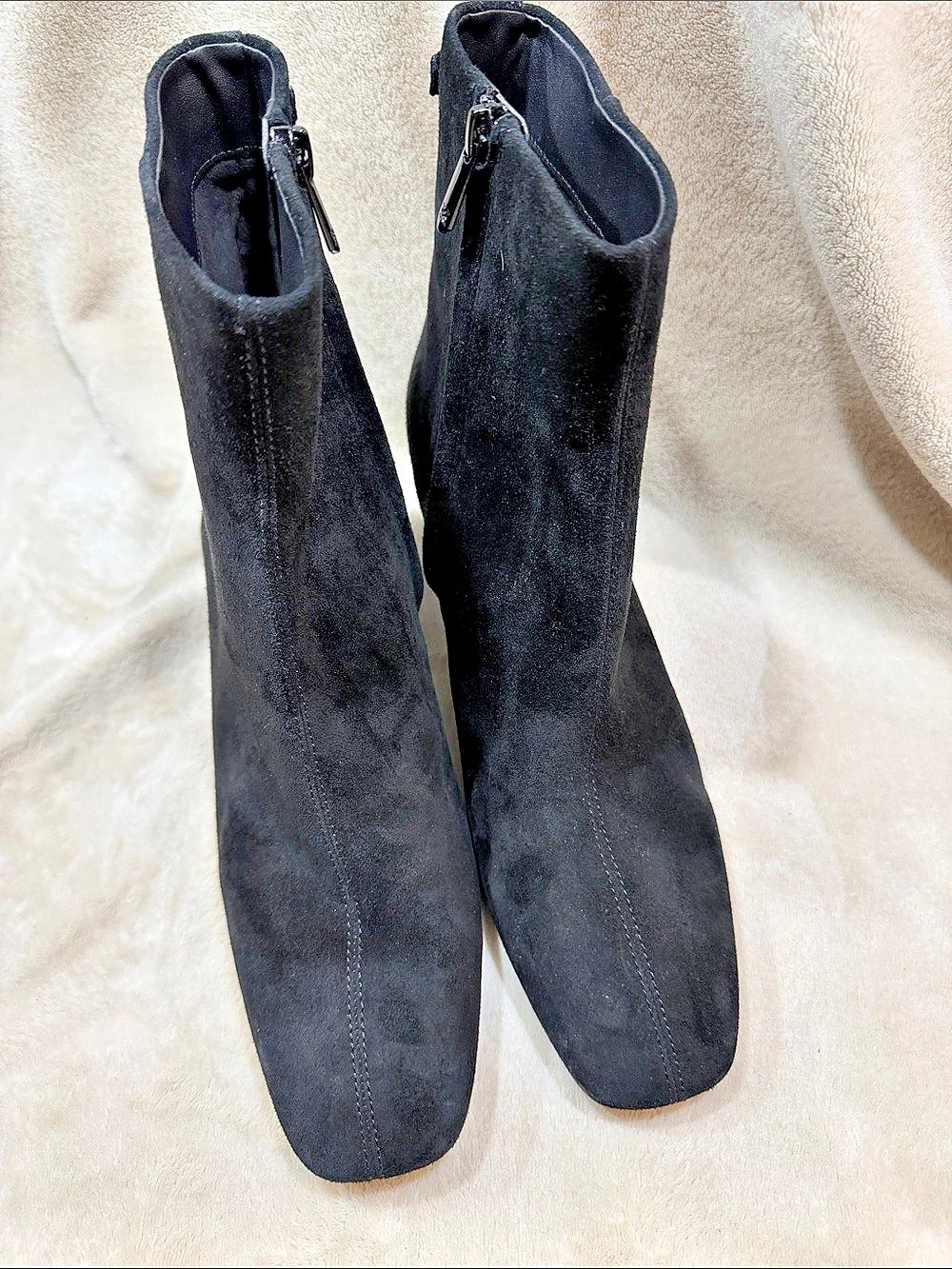 Leather Pointed Toe Heeled Boots US 9M Like New